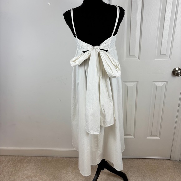 Petal & Pup Alice Bow Back White Midi Dress Tie Back Cotton Size M NWOT - Picture 2 of 8
